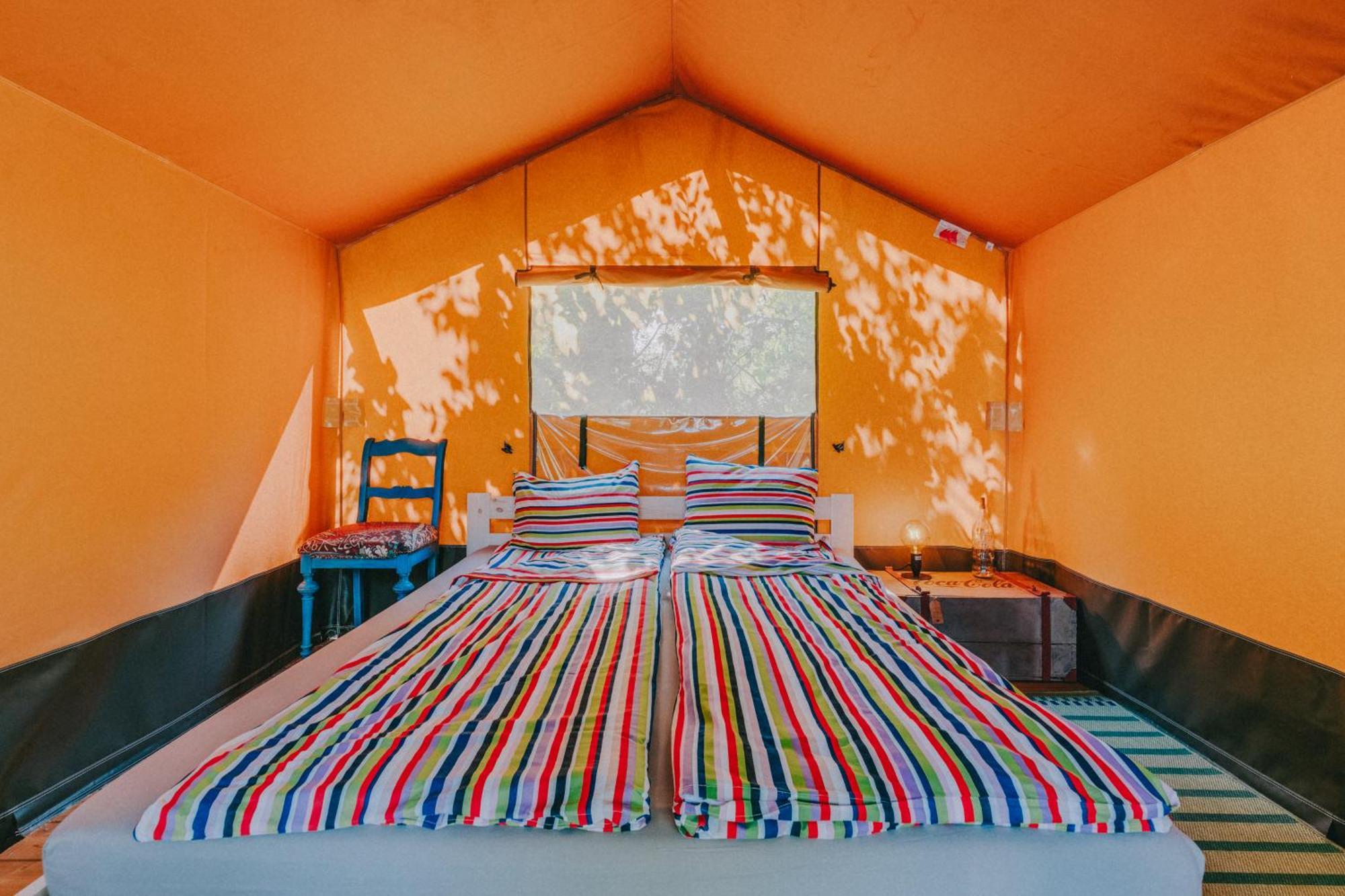 Rendes Glamping Hotel Balatonrendes Ngoại thất bức ảnh