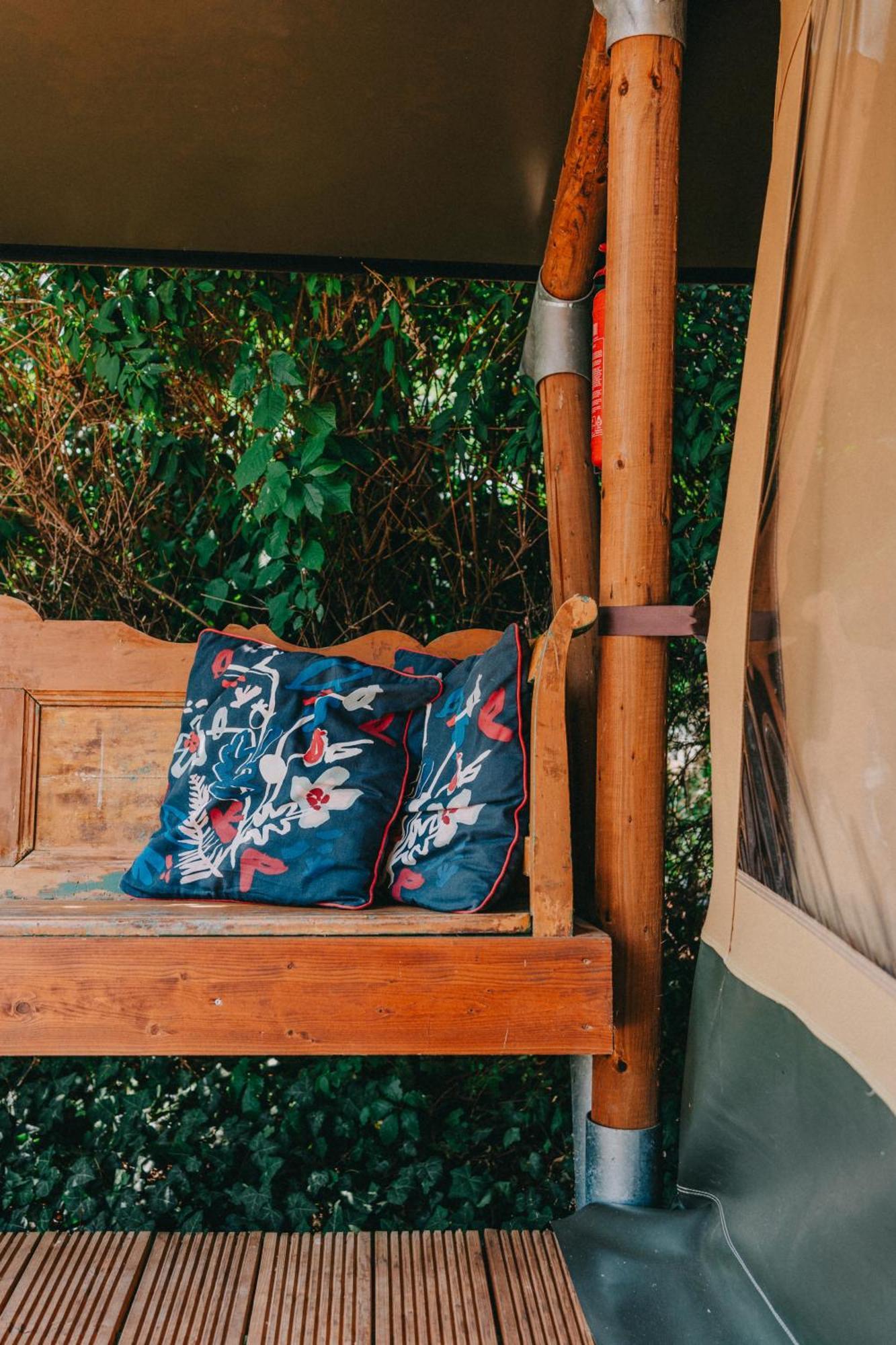 Rendes Glamping Hotel Balatonrendes Ngoại thất bức ảnh