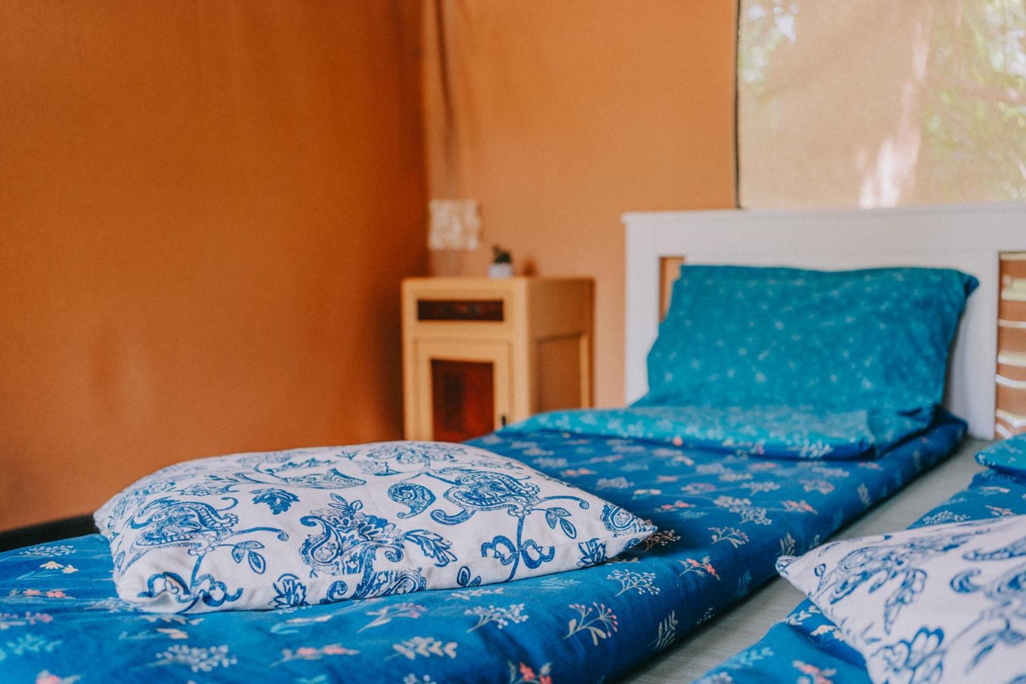 Rendes Glamping Hotel Balatonrendes Ngoại thất bức ảnh